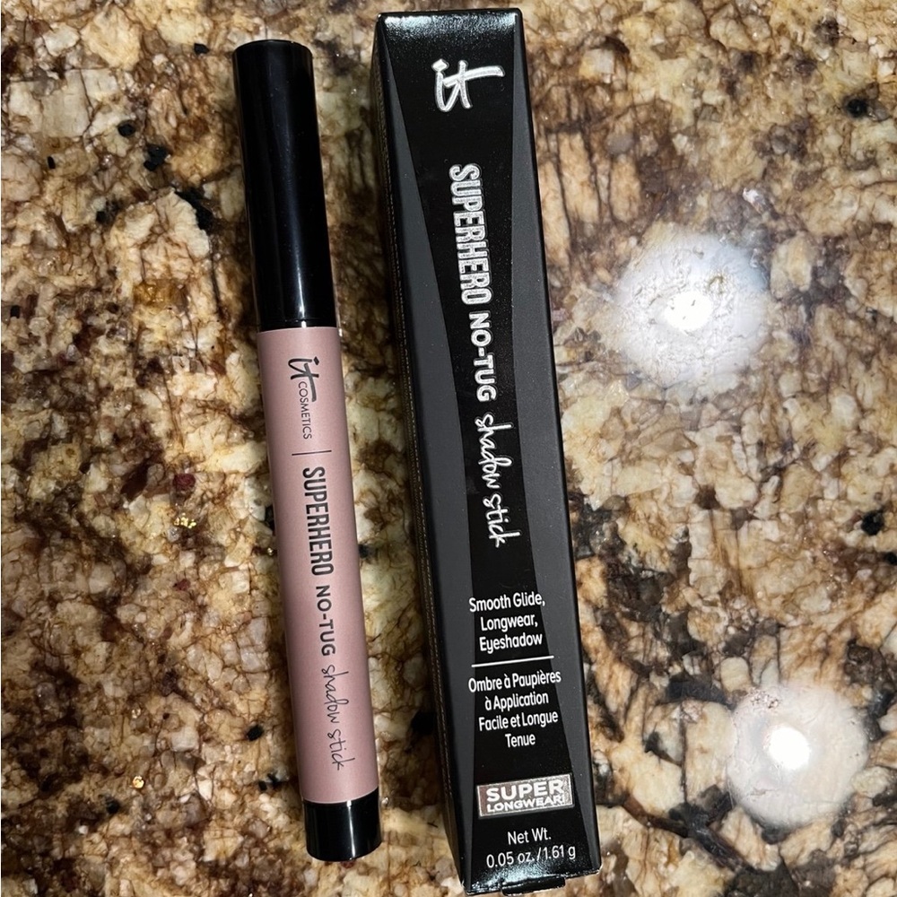 IT Cosmetics Superhero No-tug shadow stick